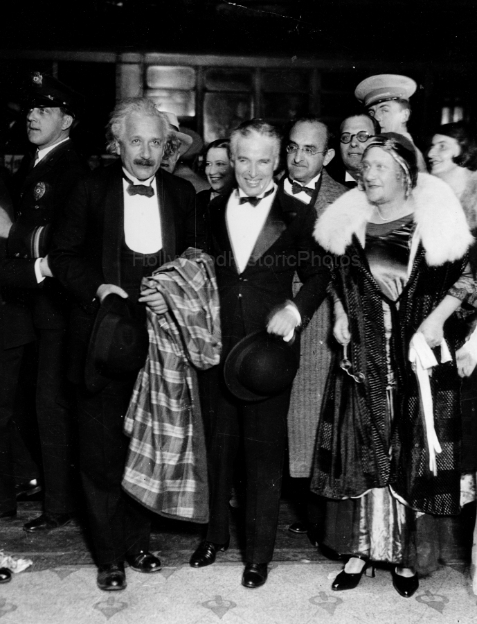 Albert Einstein 1931 With Charlie Chaplin WM.jpg